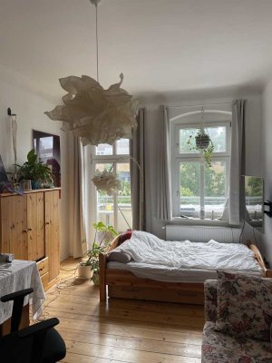 Dauerhaften Nachmieter*in gesucht für schöne, voll möblierte Altbauwohnung im Baumschulenweg (ab Mit