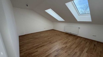 PROVISIONSFREI!! Schöne, neu renovierte 2,5-Zimmer-Wohnung in Tegernsee