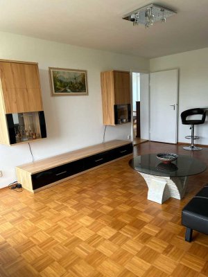 Möblierte 3,5 Zi Wohnung mit Balkon und EBK in München Perlach