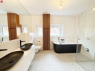 Luxus Penthouse mit exklusiven Designer Bad!