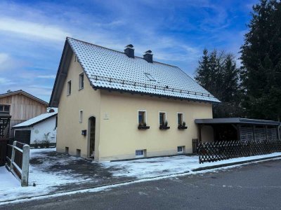 Einfamilienhaus mit separatem Nebengebäude / Einliegerwohnung