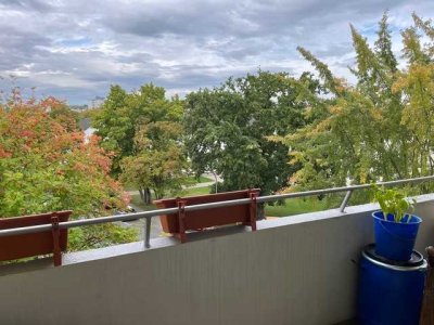 Helle 4-Zi. Wohnung