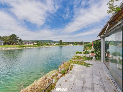 Sanierungsbedürftiger Seebungalow direkt am Wasser