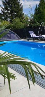 PROVISIONSFREI! Modernisiertes Wohnhaus in Köln-Wahn: 163 m², Pool, privater Garten + Mieteinnahmen
