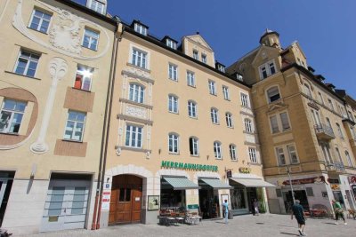 München Am Harras  super tolle 2 Zimmer Altbau-Whg. Parkett, große Küche mit EBK - WG möglich