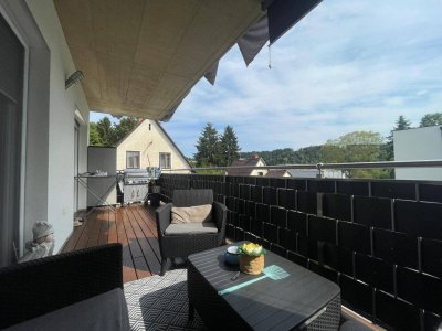 Aufgepasst: Sonniger Single- oder Pärchentraum mit Balkon und TG Parkplatz!