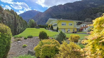 Einfamilienhaus mit Erweiterungsmöglichkeiten - Grundstücksgröße ca. 2.224 m²