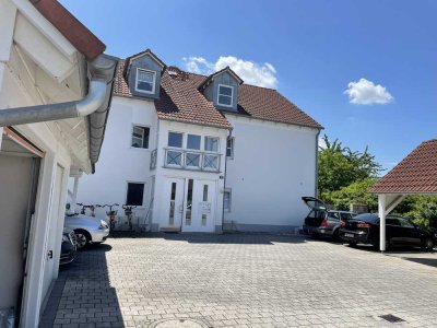 Geschmackvolle 2-Raum-DG-Wohnung mit EBK in Reichertshofen