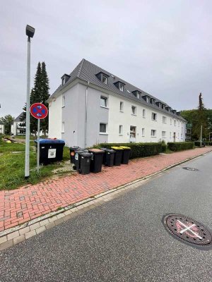 Nette Nachbarn gesucht: ideale 1-Zi.-Wohnung frisch saniert mit Ausblick
