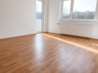 Wohnen mit Charakter: Modernisierte 3-Zimmer-Wohnung in Bogenhausen