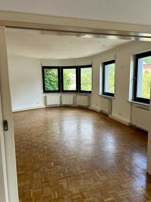 4-Zimmer-Wohnung mit Balkon in zentraler Lage