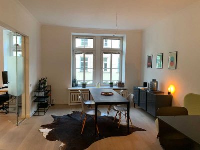 möbliert&befristet: charmante Altbauwohnung mit Balkon  am Viktualienmarkt