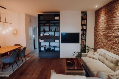 Stilvolle, gepflegte 1,5-Raum-Wohnung mit Balkon und EBK in Halle (Saale)