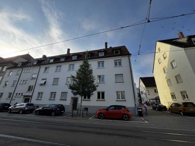 STADT ULM zentrale Lage am Park - Stilvolle 4-Zimmer-Wohnung mit Balkon, EBK, Stellplatz
