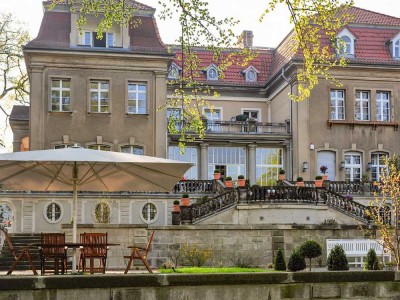 Sehr schöne vermietete Maisonette-Wohnung in historischer Villa im Grunewald