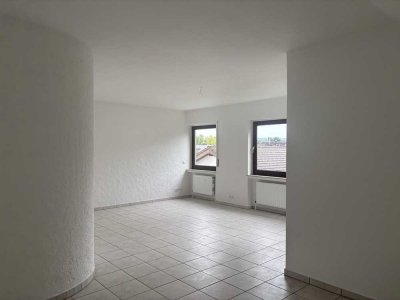 Erstbezug nach Renovierung! Große helle DG-W            ohnung in Waldrandlage von  Bad Bodendorf f
