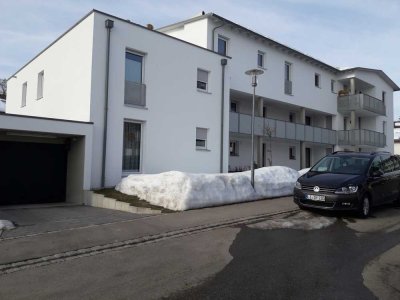 schöne 2-Zimmer-Wohnung mit Terrasse und TG Platz