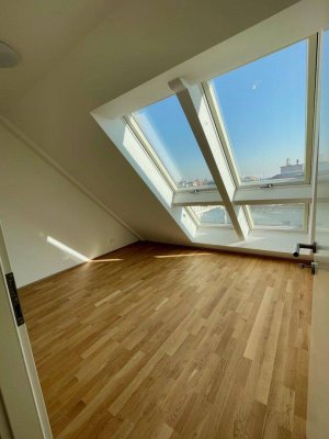 Dachterrassenapartment in einem repräsentativen Gründerzeithaus!