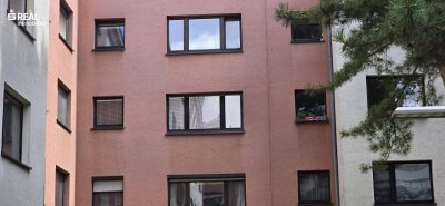 charmante, renovierte, helle, zentral gelegene 3 Zimmer-Lifteigentumswohnung! Open House: Samstag, den 01.11.2025 11 - 13 Uhr!!! Terminreservierung erwünscht!!!