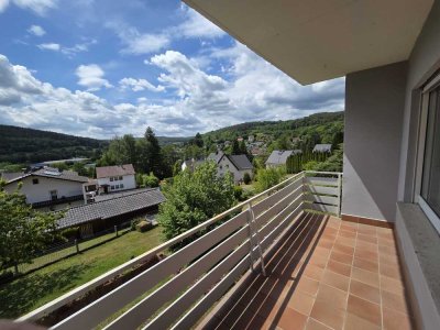Schöne 3-Zimmer-Wohnung mit Balkon in Sinntal Altengronau