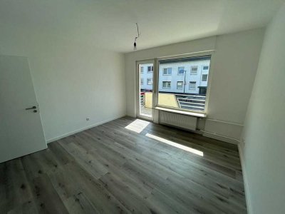 Im Herzen von Ronsdorf-Mitte: Helle + ruhige 3-Zi.-Whg. mit Balkon