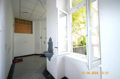 Elegante 3-Zimmer-Altbauwohnung in modernisiertem Stilhaus