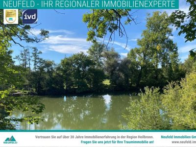 Stilvolle 3,5-Zimmer Wohnung mit direktem Flussblick - Ihr neues Zuhause!
