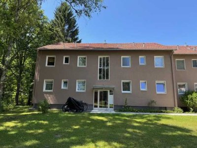 Gut geschnittene 2,5 Zimmerwohnung mit Blick ins Grüne