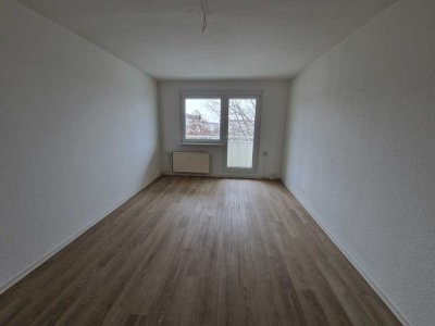 Familien willkommen in Eurer neuen 4-Zimmer-Wohnung mit Balkon in Hohenstücken!