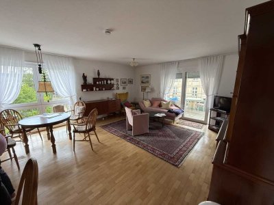 Helle Senioren-Service-Wohnung im Lindenhof  mit Süd-West-Ausrichtung