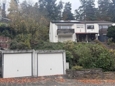 MODERNISIERTE DOPPELHAUSHÄLFTE IN SONNIGER WALDRANDLAGE!