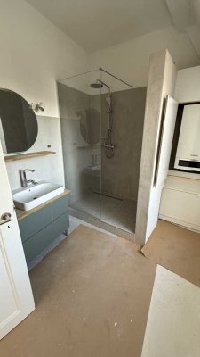 Schöne renovierte Altbauwohnung