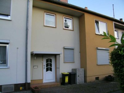 Kapitalanlage / Eigenbedarf: Reihenhaus * Dortmund-Süd * großes Grundstück * Terrasse zum Süden