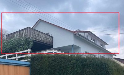 4-Zimmer-Dachgeschosswohnung mit EBK, Balkon und Stellplatz in Mühlhausen an der Enz
