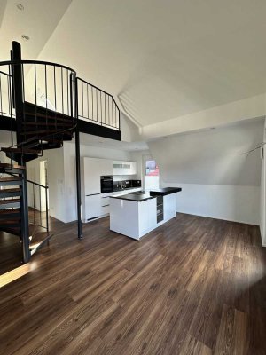 Lichtdurchflutete Maisonette Wohnung in toller Lage
