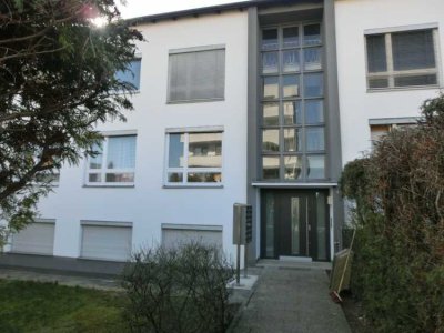 N-Katzwang: Gehobene 2-Zimmer-DG-Wohnung (u.a. mit Parkett, Granit, hell usw.) | Top! | von Privat