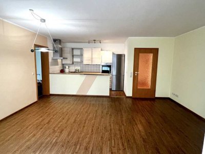 Zentrale 2-Zimmer Wohnung mit Terrasse