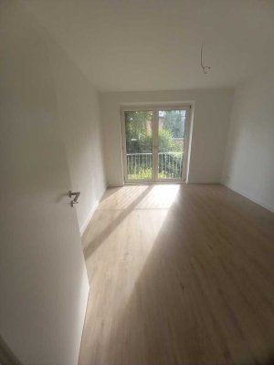 Gut geschnittene 2,5-Zimmer-Wohnung mit Balkon in Hamburg Schnelsen