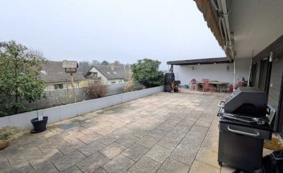Diese Immobilie bietet viel Platz und viele Highlights: große Terrassenwohnung in Stupferich