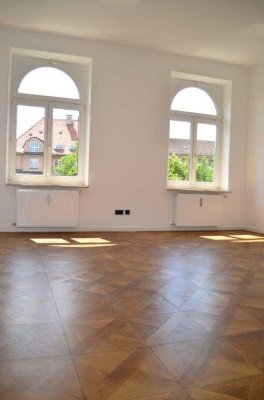 Altstadt - Sendlinger Straße  + + Altbauwohnung direkt am alten Sendlinger Tor + +
