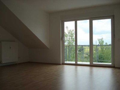 Ansprechende 3-Zimmer-Dachgeschosswohnung mit Balkon in Kabelsketal-Schwoitsch