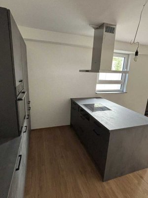 Erstbezug!Moderne Neubau-Souterrainwohnung mit Einbauküche,Terrasse & Stellplatz in Massenbachhausen