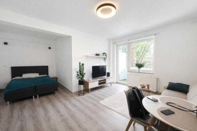Bezugsfreie, möblierte 1,5-Zimmer-Wohnung mit Balkon in Düsseldorf-Derendorf – stilvoll saniert