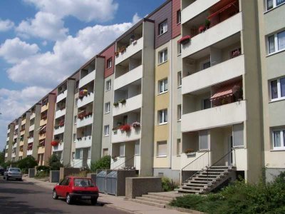 Genießen Sie den Ausblick - 3 Zimmer-Wohnung in Halle