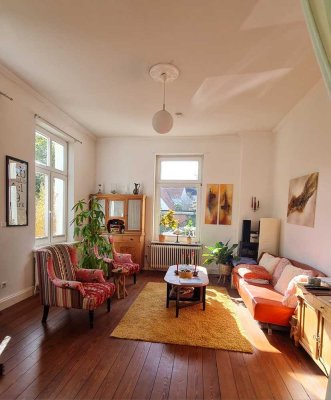 Schöne Altbauwohnung mit Gartenzugang & Kachelofen