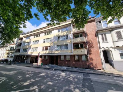 Großzügiges Apartment mit Sonnenbalkon! 2 Min entfernt vom Opladener Bahnhof
