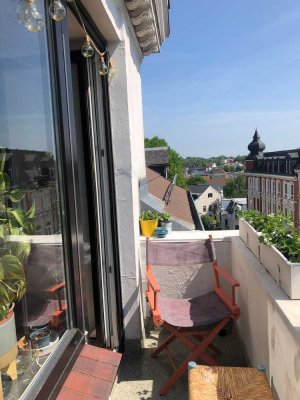 Blick über die Stadt: Helle 4,5-Zimmer-Wohnung in der Friesischen Straße