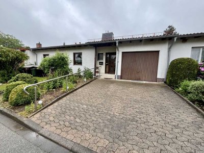 Charmantes Reihenmittelhaus im Bungalowstil mit Garage – Wohnen auf einer Ebene in begehrter Lage vo