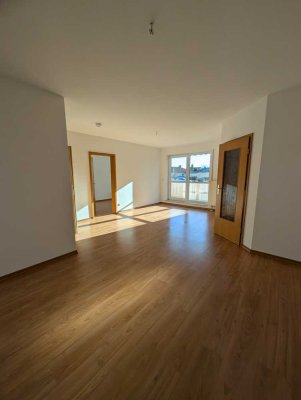 +++Schicke 2-R. Wohnung Südl. Heimfeld, tolles Wohnzimmer m. Balkon, Bad m. Wanne und Dusche!+++