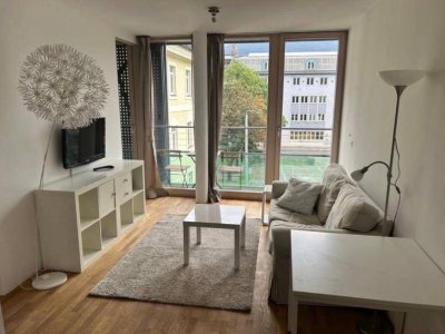 Gemütliche 2-Zimmer-Wohnung in zentraler Lage mit Balkon und Bergblick – ab sofort verfügbar